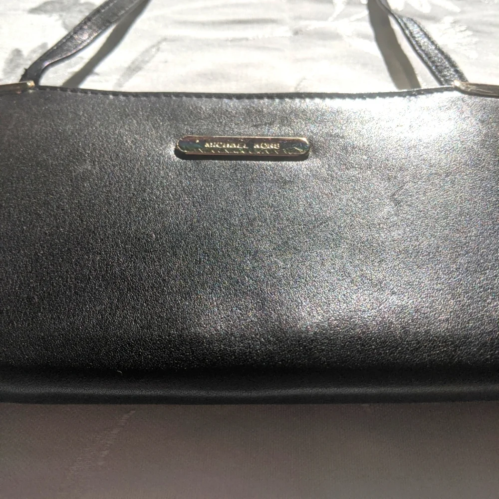 Michael Kors Black Soft Leather Evening Purse. Built in wallet inside. Like New - Picture 2 of 7